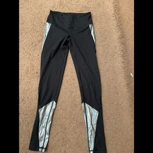 VS ankle length workout leggings